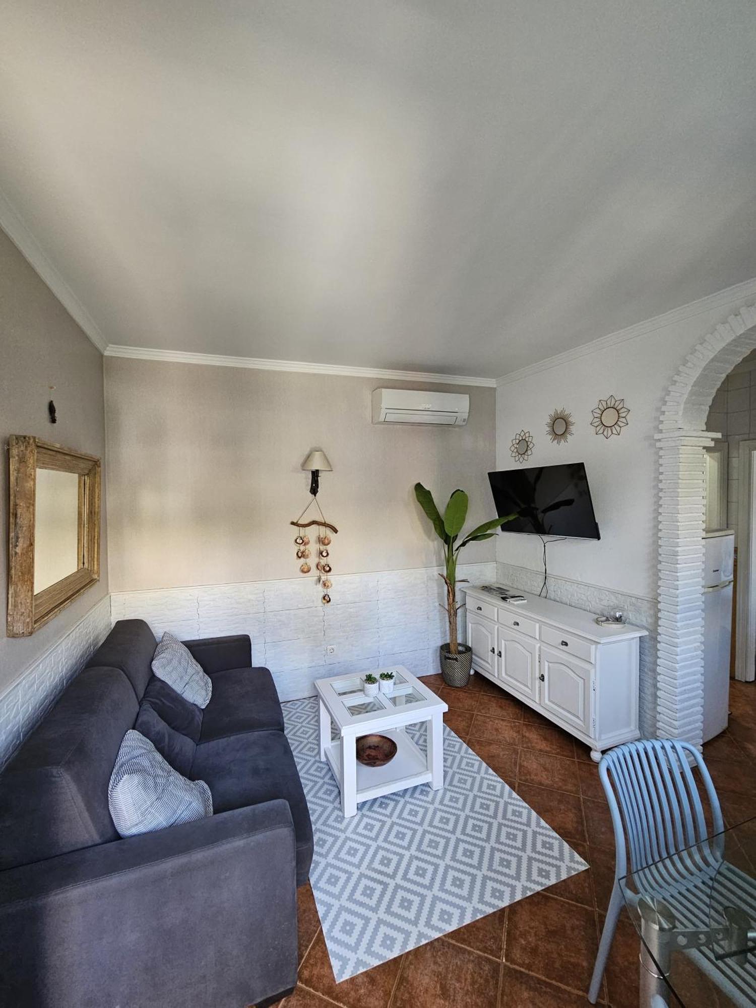 Pedregalejo Beach House Apartment Malaga Ngoại thất bức ảnh
