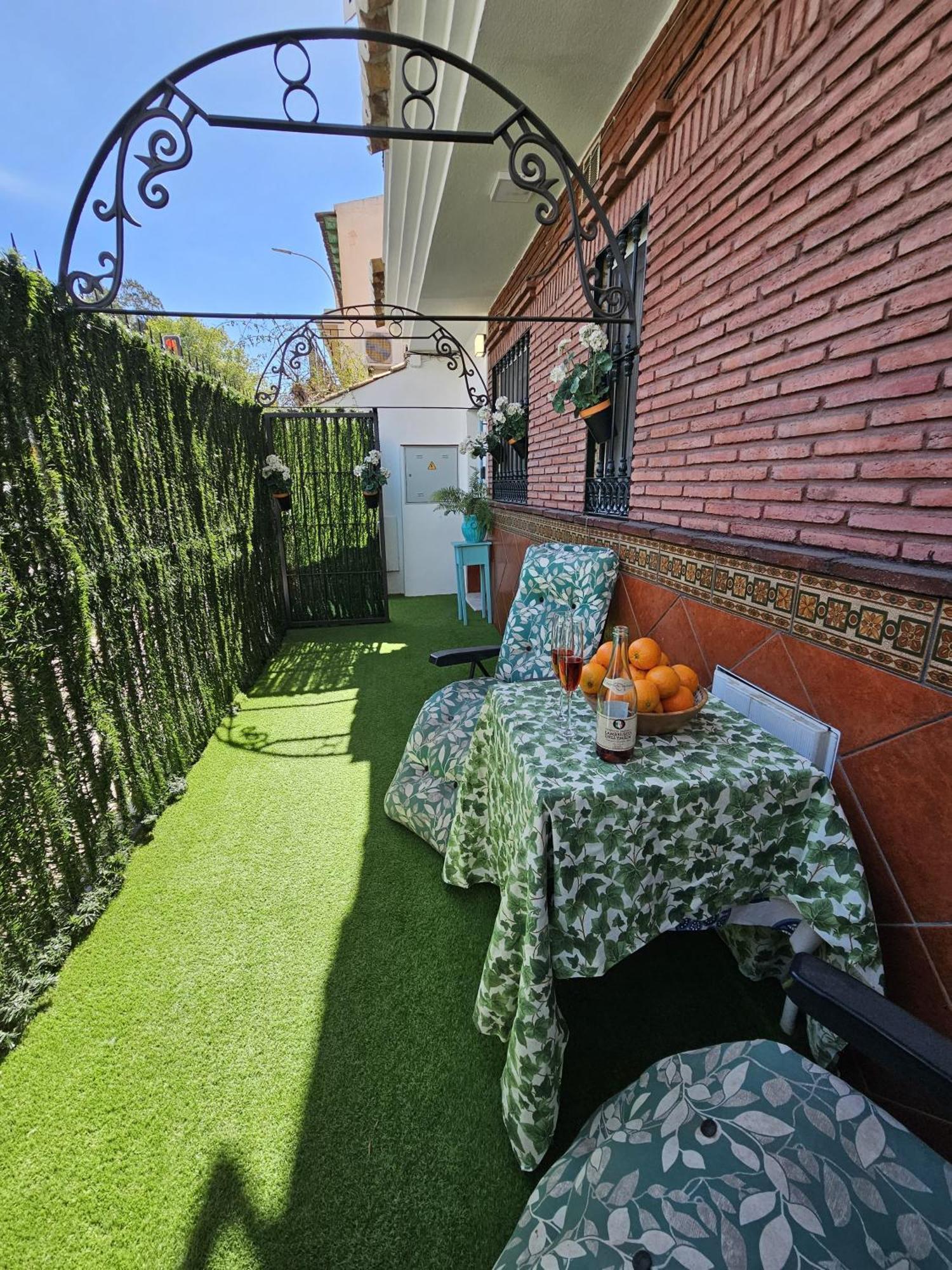 Pedregalejo Beach House Apartment Malaga Ngoại thất bức ảnh