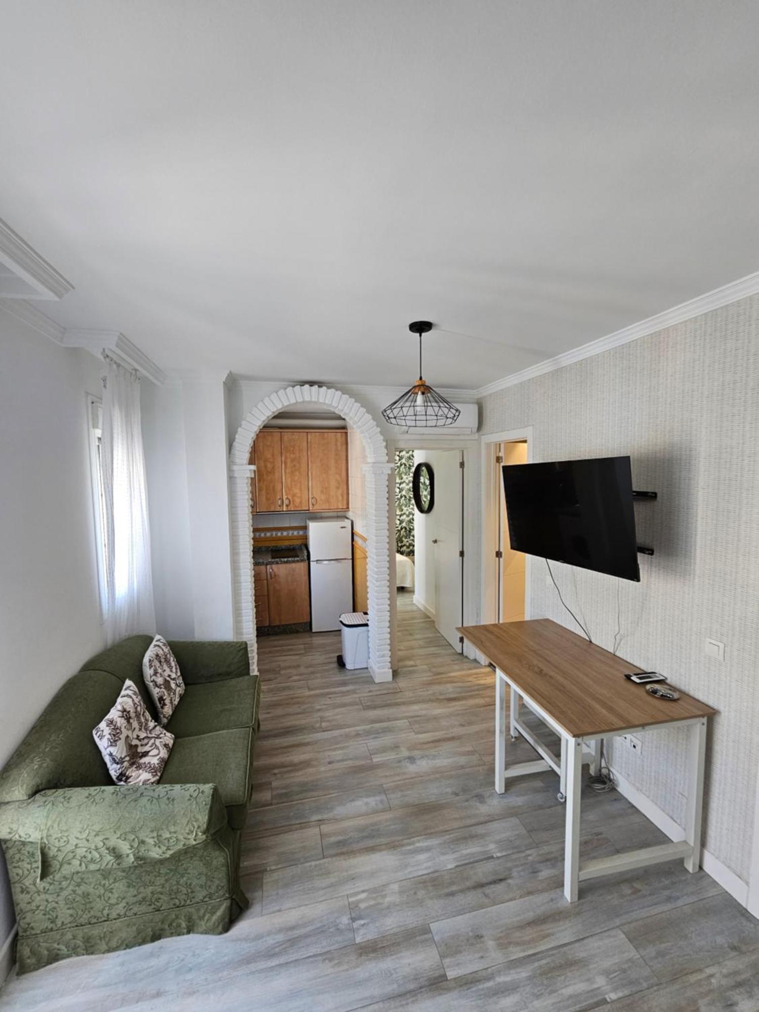 Pedregalejo Beach House Apartment Malaga Ngoại thất bức ảnh